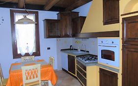 Tasi Apartaments