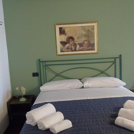 Tasi Apartaments Cento  Esterno foto