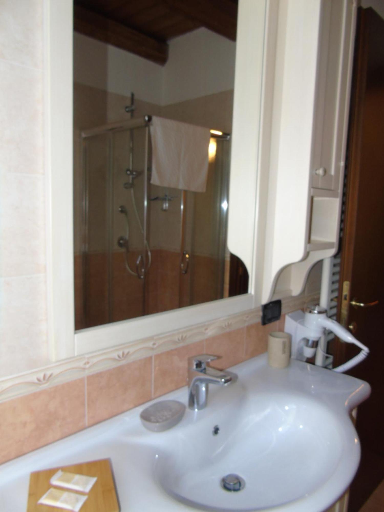 Tasi Apartaments Cento  Esterno foto
